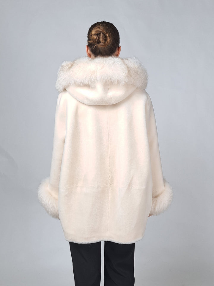 Franciane, 78 cm. - Capuz - Air Wool - Feminino - Off White