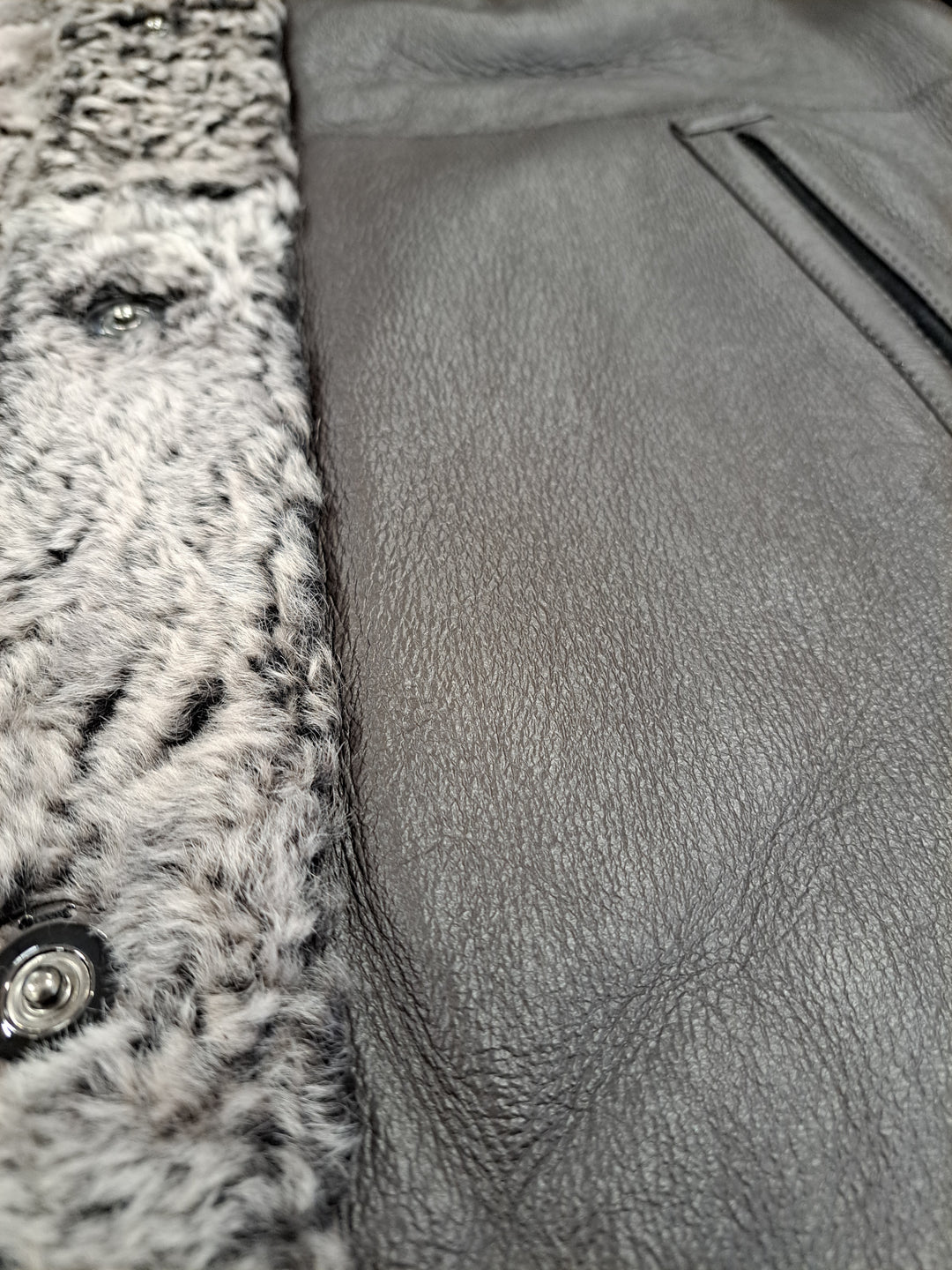 Inocente, 125 cm. - Collar - La Coon Lamb - Mujer - Marrón oscuro