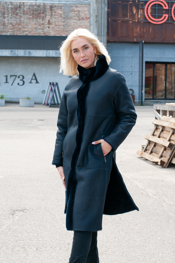 Carol, 105 cm. - Krave - Nappa Lamb Crack - Damer - Marineblå / Lamme Pels - Levinsky - Kvinde
