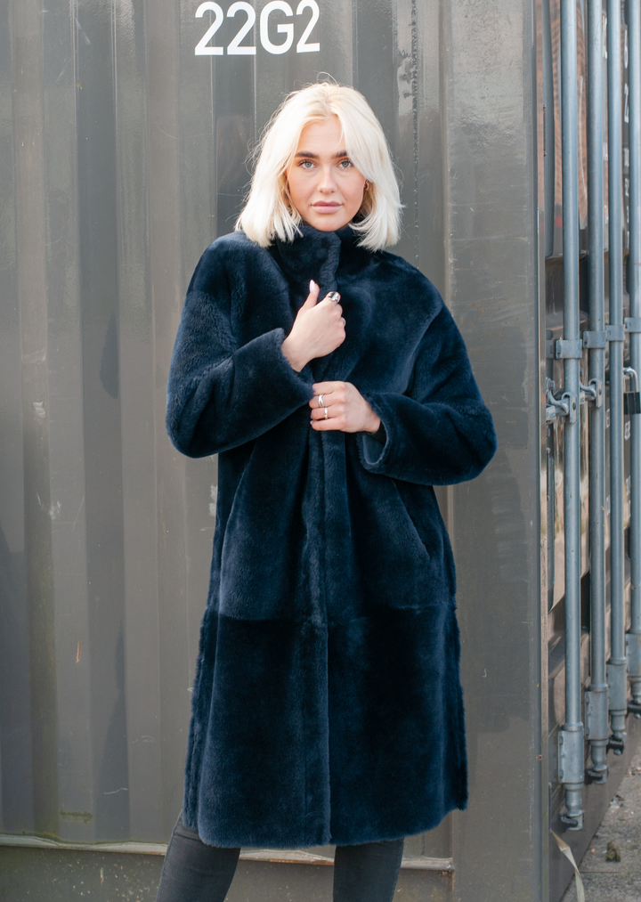 Carol, 105 cm. - Krave - Nappa Lamb Crack - Damer - Marineblå / Lamme Pels - Levinsky - Kvinde
