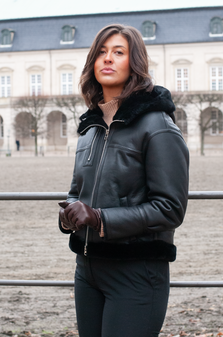 Usha, 56 cm. - Huva - Nappa Lamb - Dam - Svart