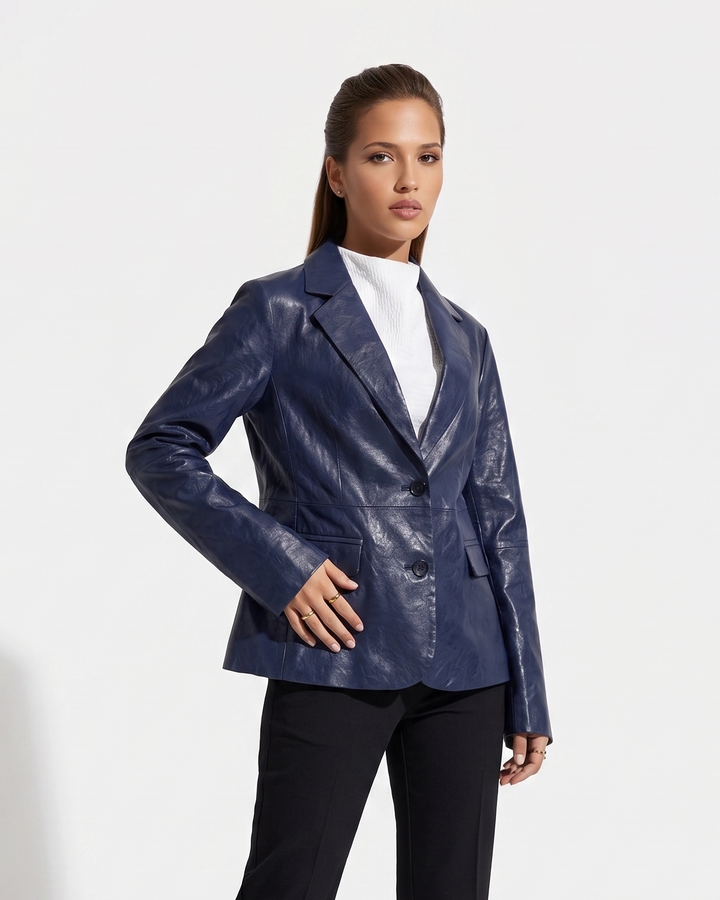 Nina Blazer, 60 cm. - Lamb Dior Bonded Læder-Damer - Dusty Blue