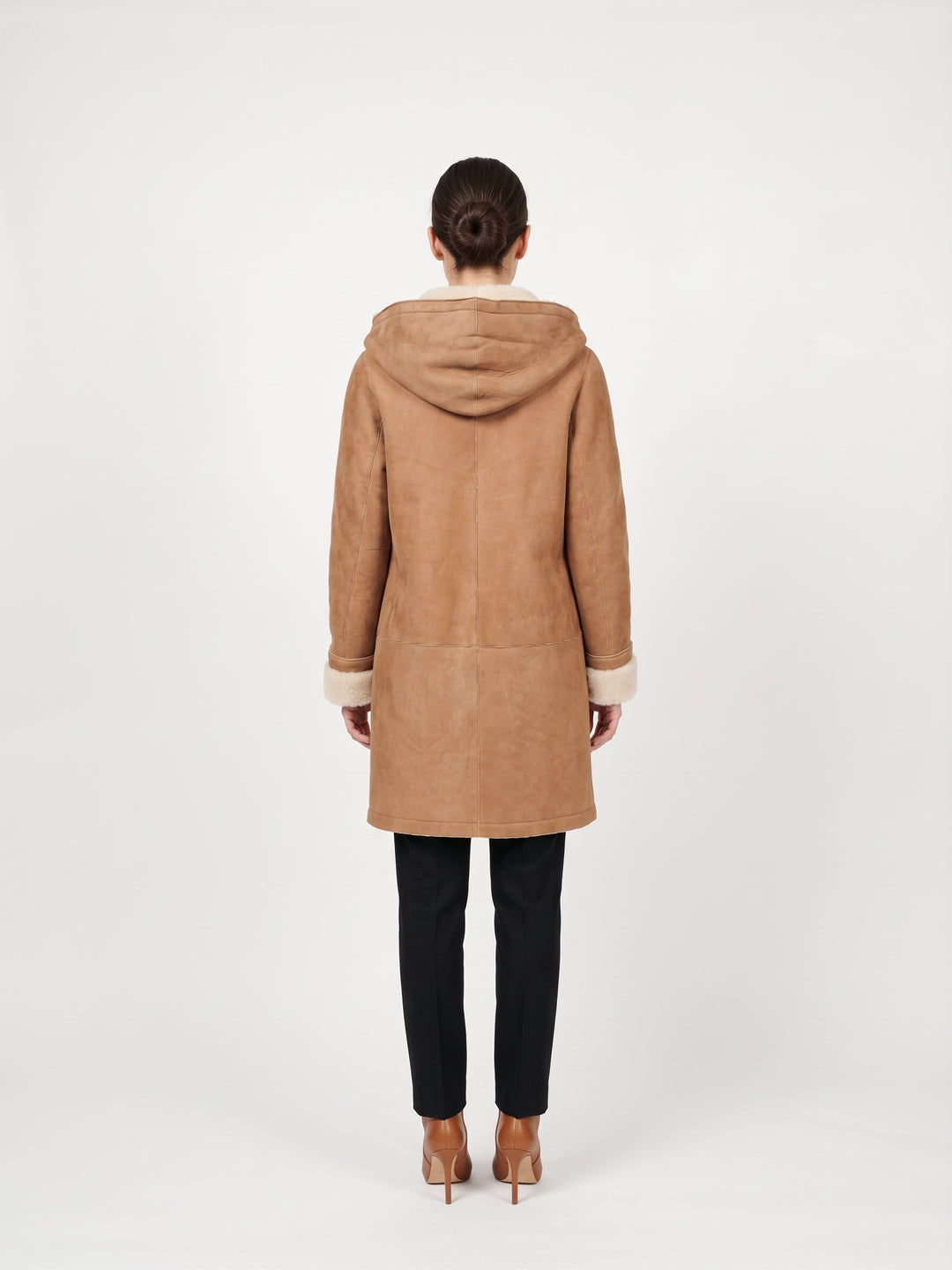 969, 90 cm. - Hette - Semsket lammejakke - Dame - Cognac