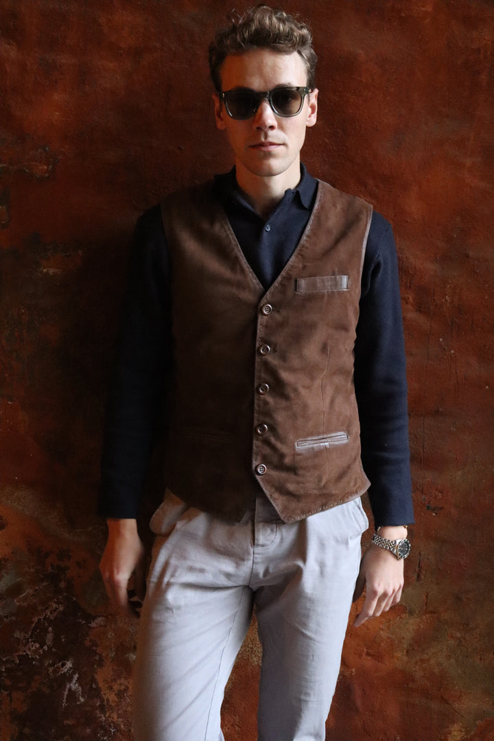 Chaleco Renzo, 60 cm. - Piel Ante Cabra - Hombre - Tabaco