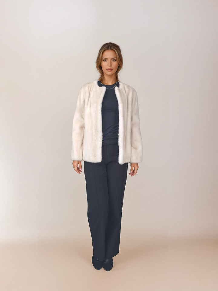 Chanel, 60 cm. - Visón - Mujer - Perla
