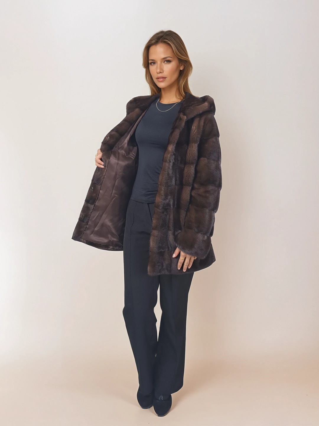 Vittoria, 75 cm. - Cappuccio - Visone - Donna - Marrone