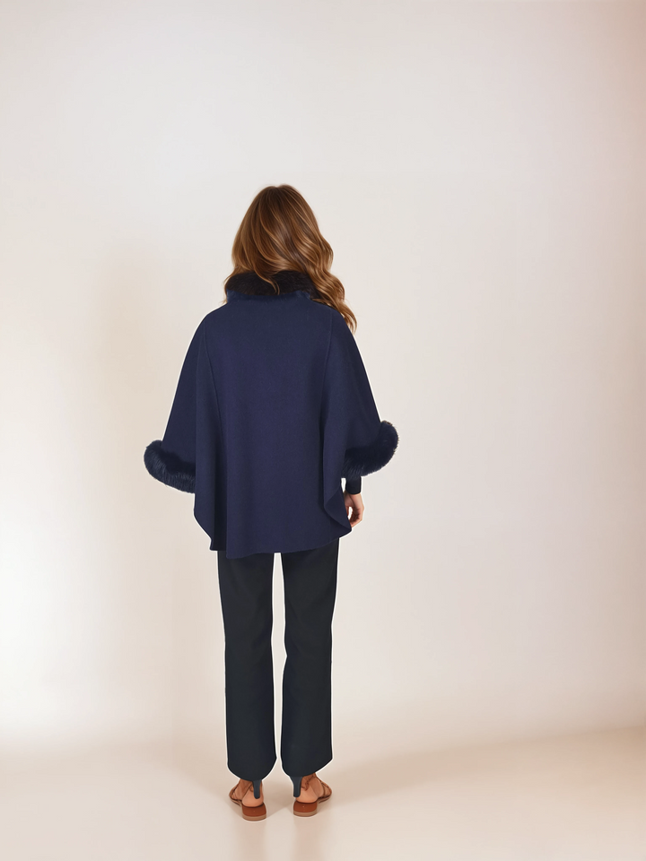 Damini Poncho, 75 cm. - Ull - Dam - Marinblå