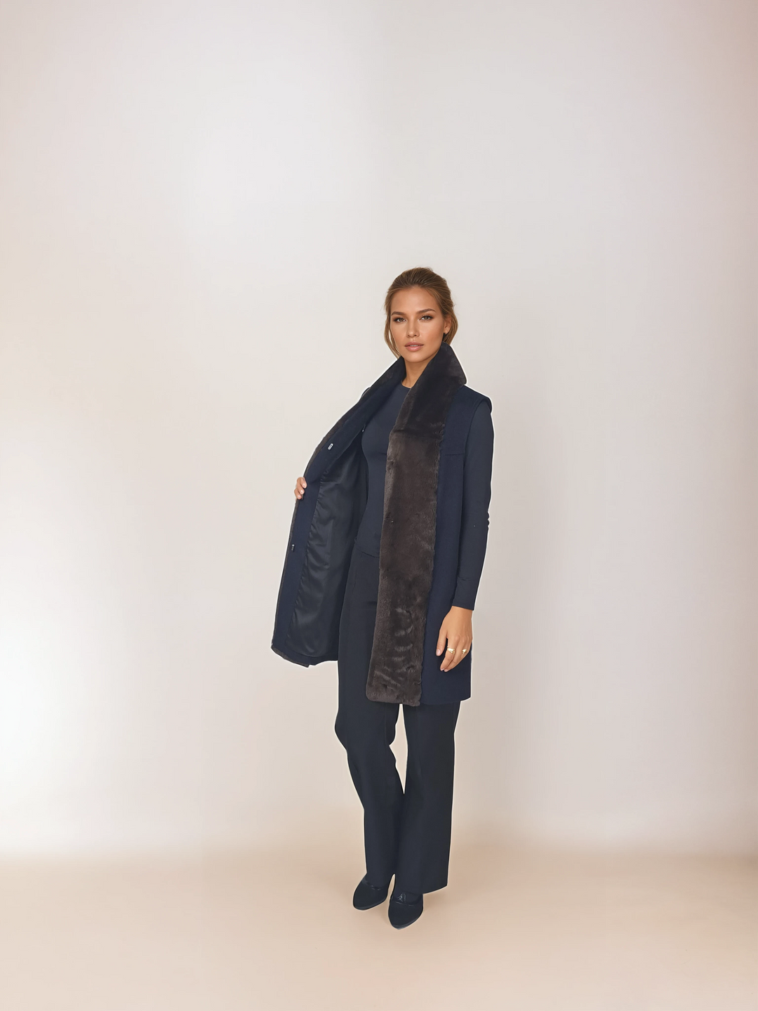Isaline Vest, 85 cm.  - Uld & Cashmere - Damer - Navy
