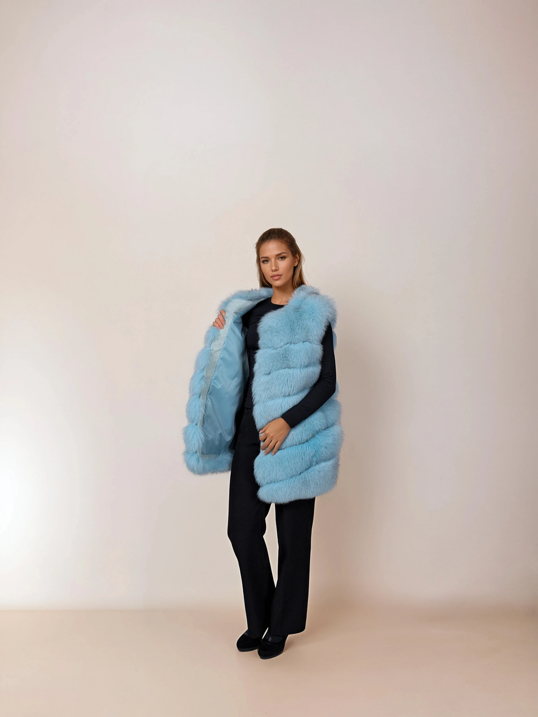 146 Vest, 75 cm. Blue Fox - Women Turquoise
