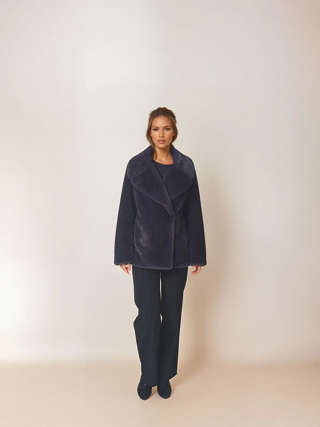 Jordana, 70 cm. - 100 % Kunstpelz – Damen – Lila