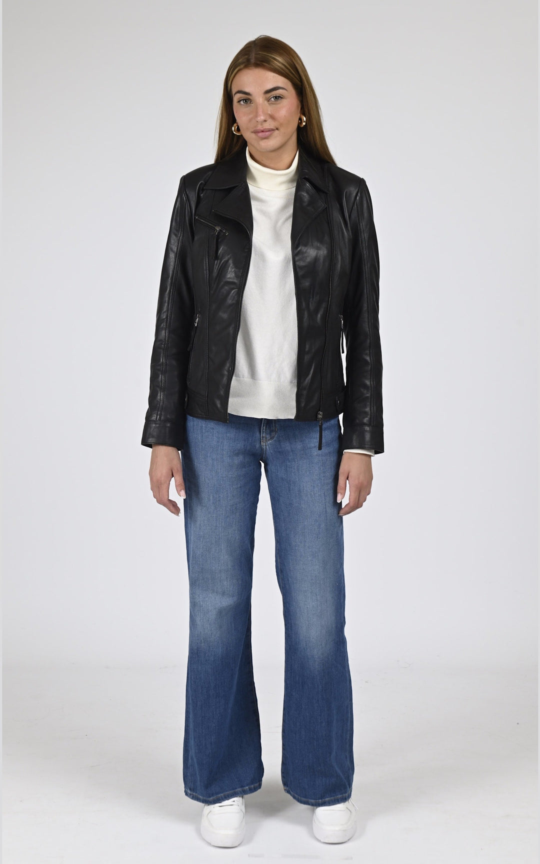 Blouson Cuir Femme La canadienne, modèle Janni de couleur noir