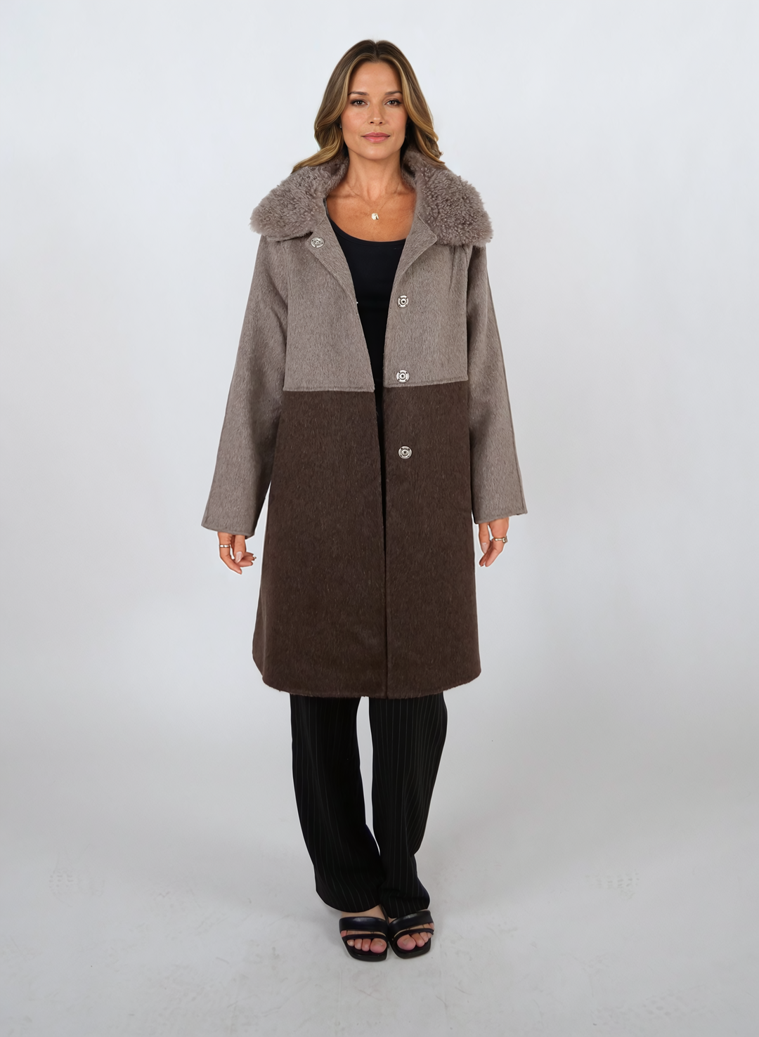 Italia, 95 cm. - Krage - 100 % ull - Dame - Taupe & Dark Brown