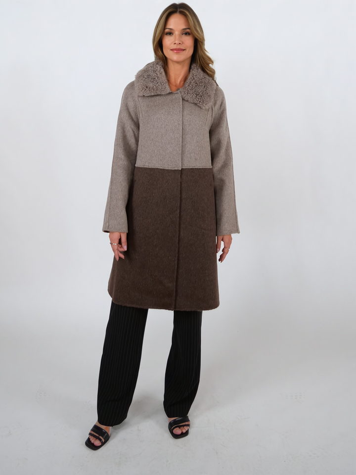 Italia, 95 cm. - Krage - 100 % ull - Dame - Taupe & Dark Brown