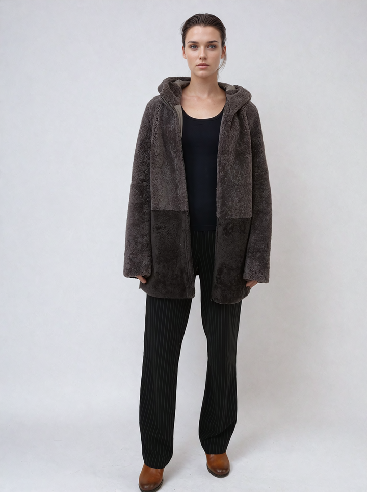 Helena, 75 cm. - Capuchon - Curly Lamb - Dames - Taupe en koffie