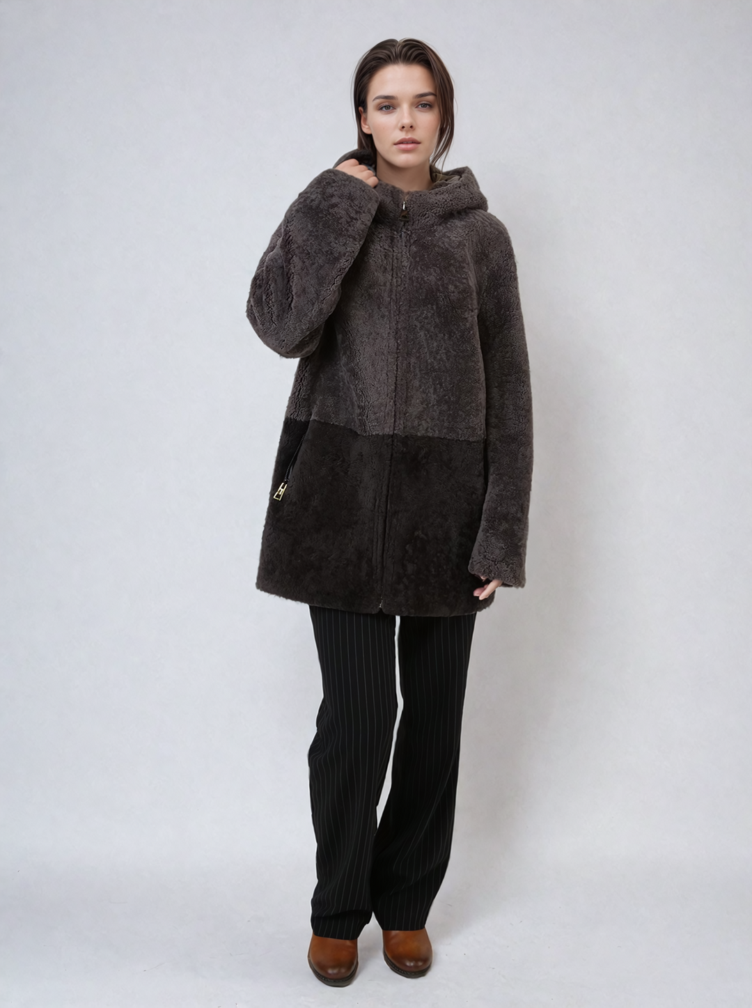 Helena, 75 cm. - Capuchon - Curly Lamb - Dames - Taupe en koffie