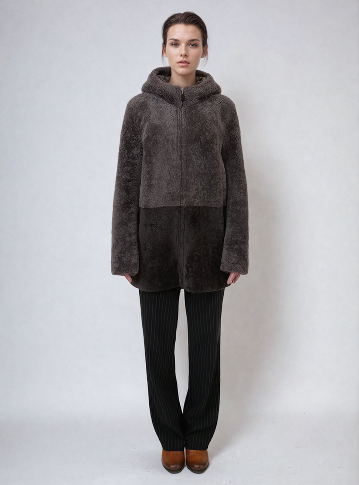 Helena, 75 cm. - Capuchon - Curly Lamb - Dames - Taupe en koffie