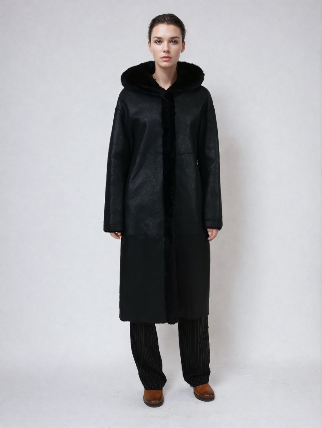 Ausron, 110 cm. - Huva - Nappa Lamb Crack - Dam - Svart