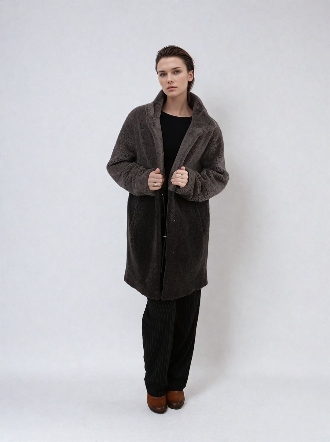 Ganaia, 85 cm. - Krage - Curly Lamb - Dame - Taupe & Coffee