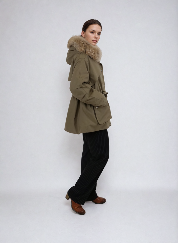Gigi, 77 cm. - Hætte - Tekstil - Kvinder - Hæren