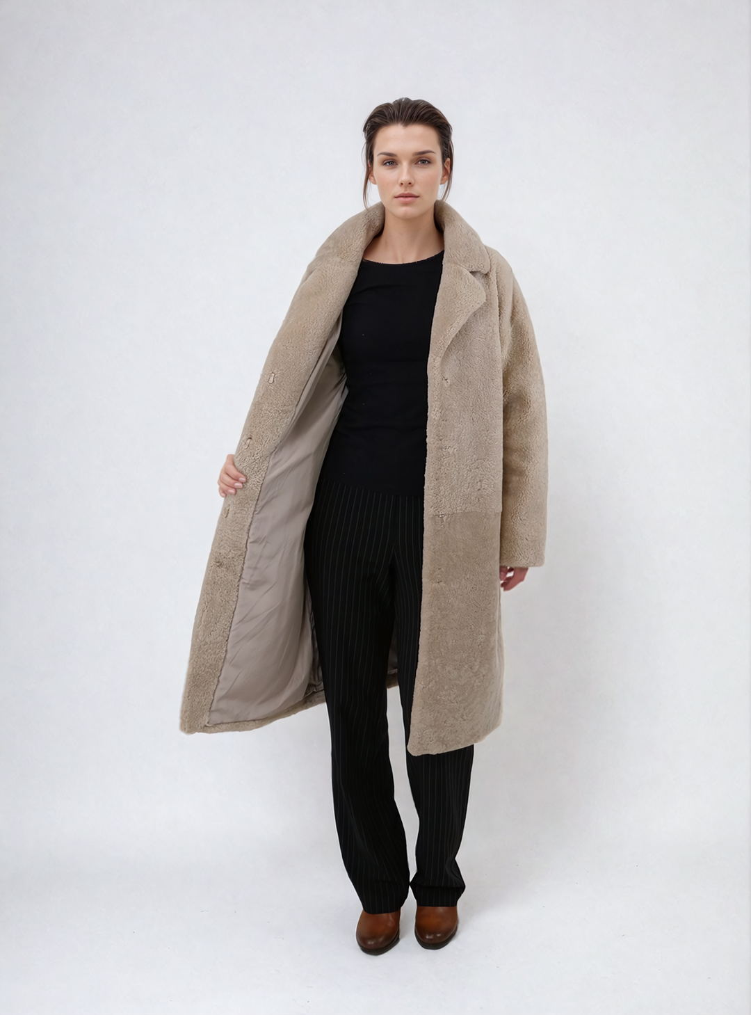 Hella, 95 cm. - Krage - Curly Lamb - Jakke - Dame - Dark Beige