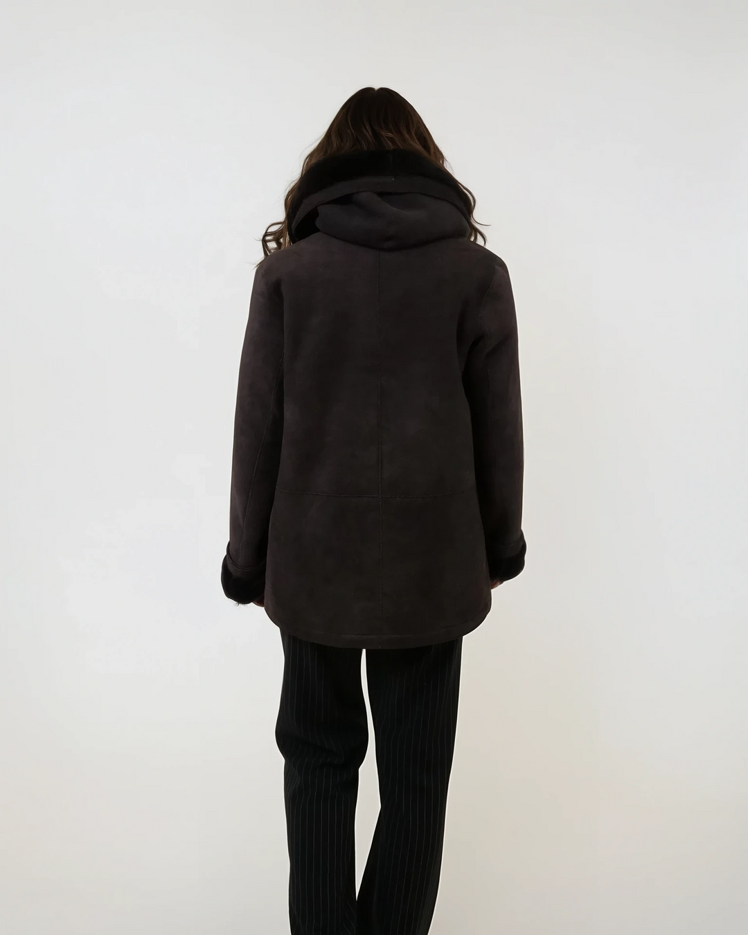 Tara, 70 cm. - Hætte - Ruskindslam - Damer - Mørkebrun