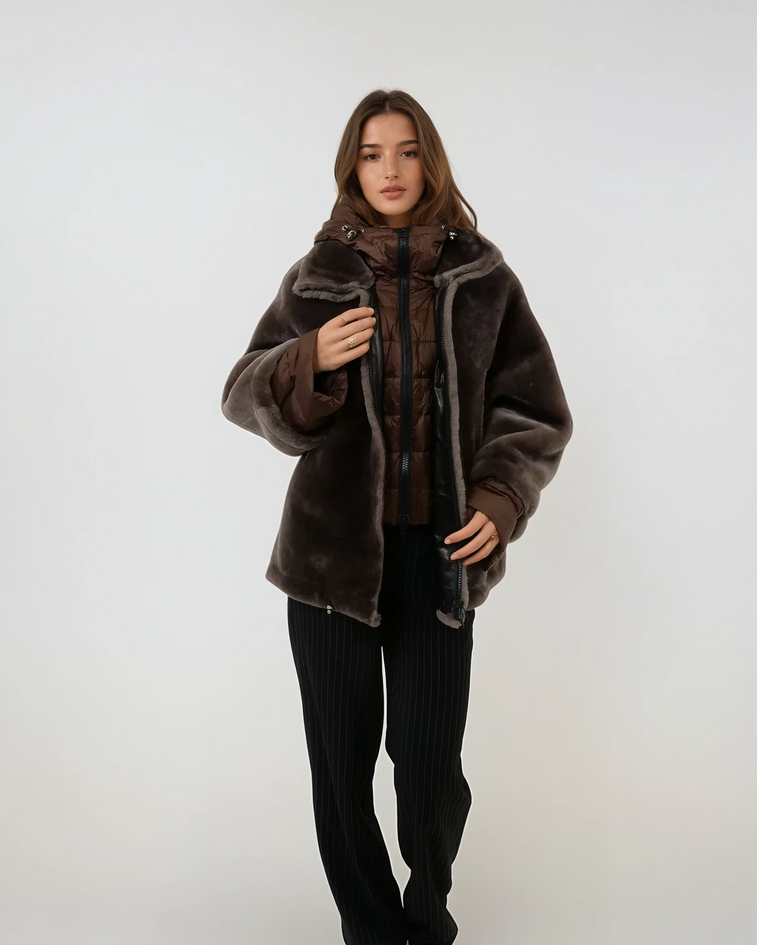 Idaan, 69 cm. - Capuchon - Lamssteil haar - Dames - Bruin