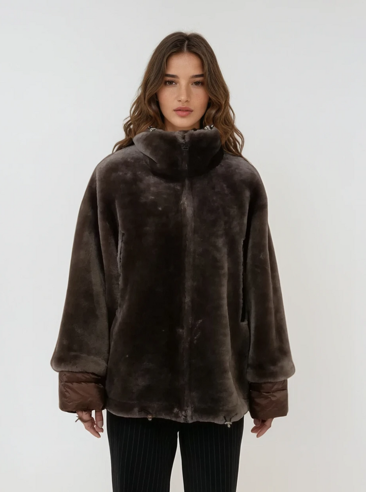 Idaan, 69 cm. - Capuchon - Lamssteil haar - Dames - Bruin