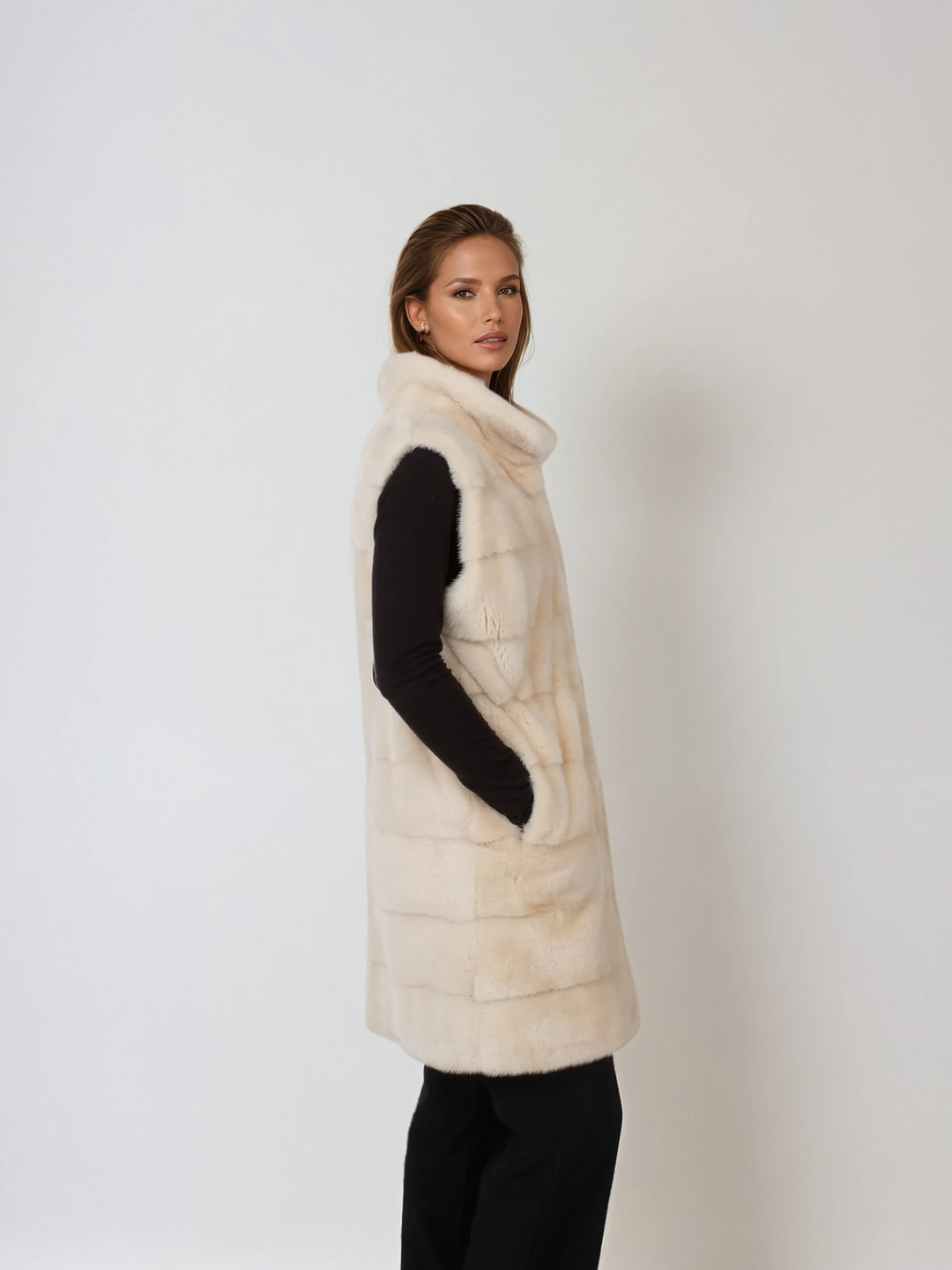 Chaleco Denise, 90 cm. - Cuello - Visón - Mujer - Marfil