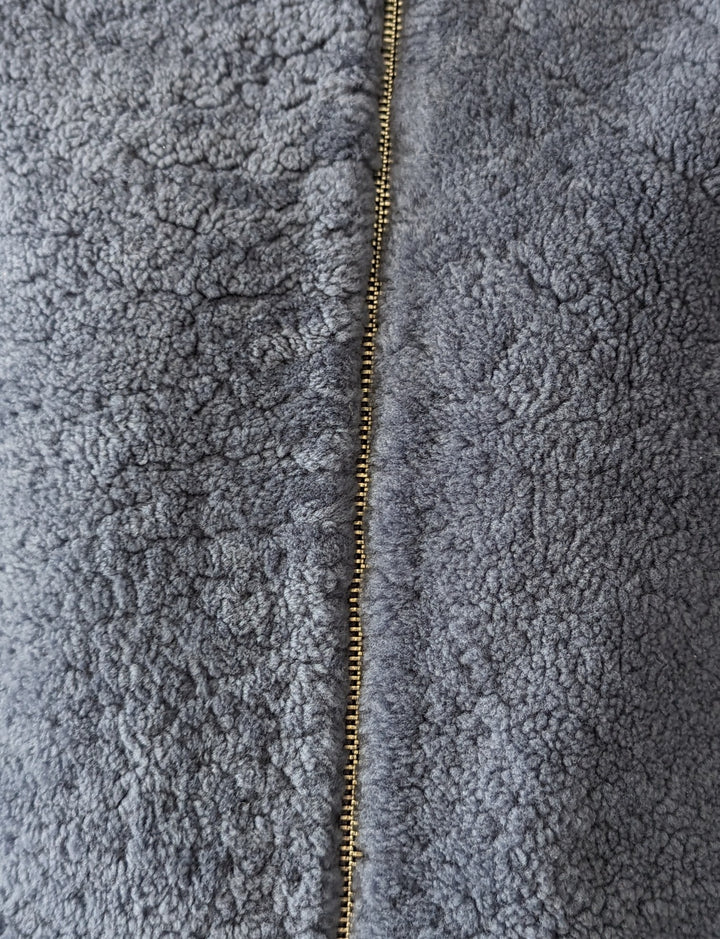 Delaney, 87 cm. - Hette - Curly Lamb jakke - Dame - Blå