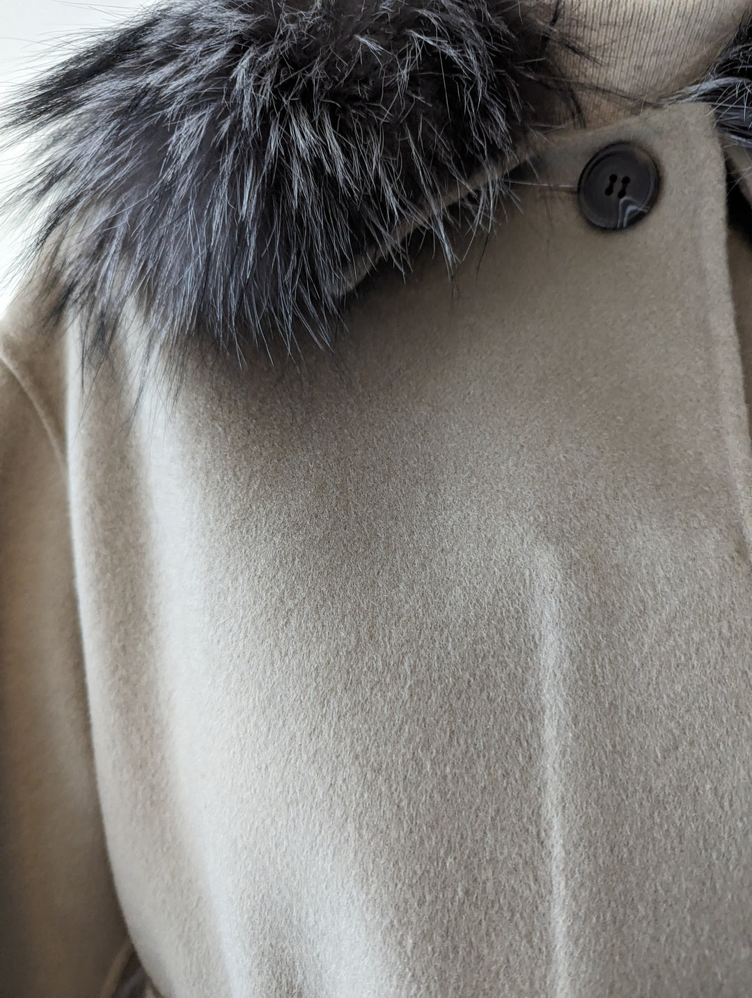 Majdan, 90 cm.  - Ull/Cashmere Coat - Dame - Eik