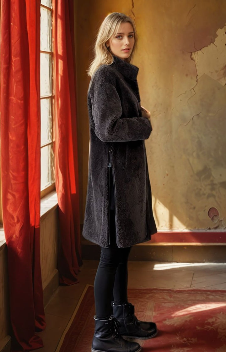 Filoka, 100 cm. - Colletto - Agnello Riccio - Donna - Tortora e Caffè