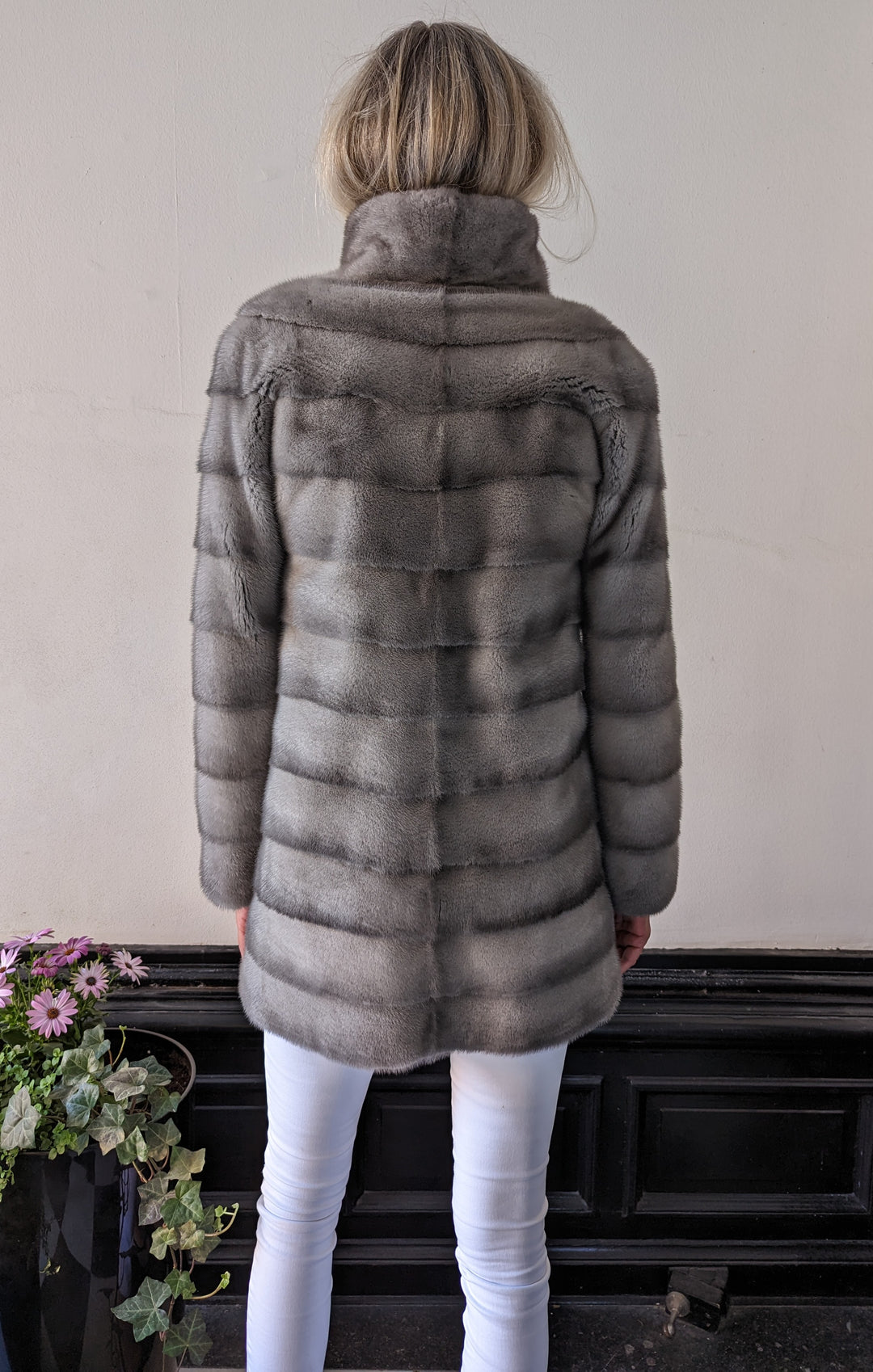 Petrovsky, 80 cm. - Gola - Vison - Mulher - Safira