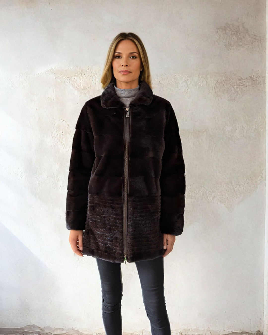 Thea, 80 cm. - Mink - Kvinder - Sort / Mink Pels - Levinsky - Kvinde