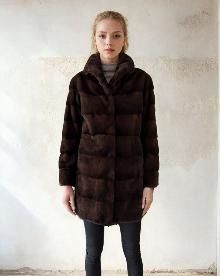 Petrovski, 85 cm. - Jakke - Krage - Mink - Dame - Mahogny