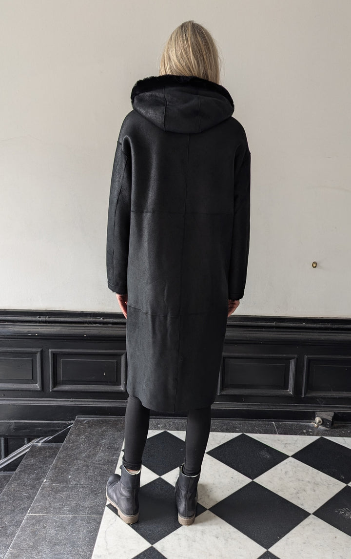 Ausron, 110 cm. - Huva - Nappa Lamb Crack - Dam - Svart