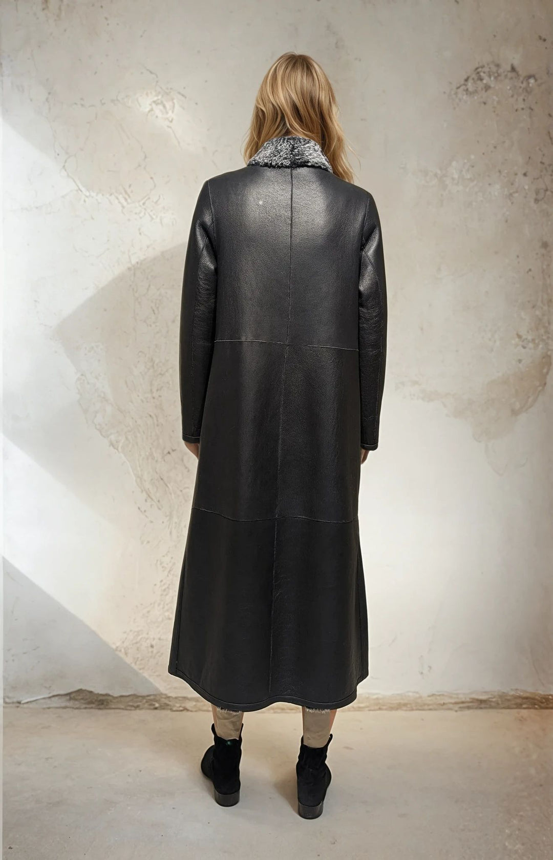 Innocente, 125 cm. - Krave - La Coon Lamb - Damer - Sort