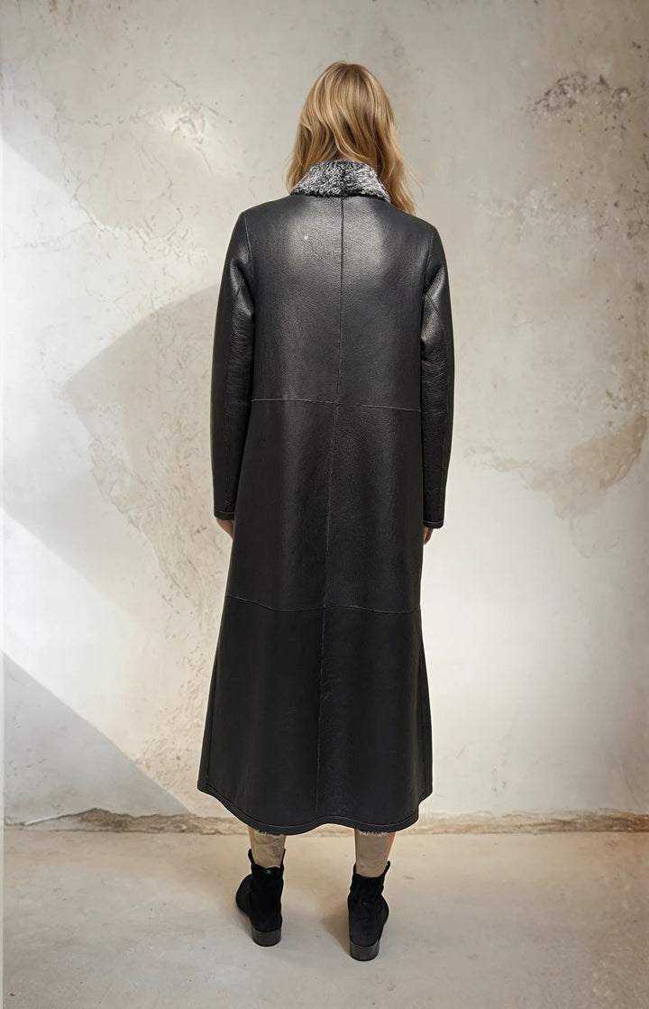 Innocente, 125 cm. - Krave - La Coon Lamb - Damer - Sort