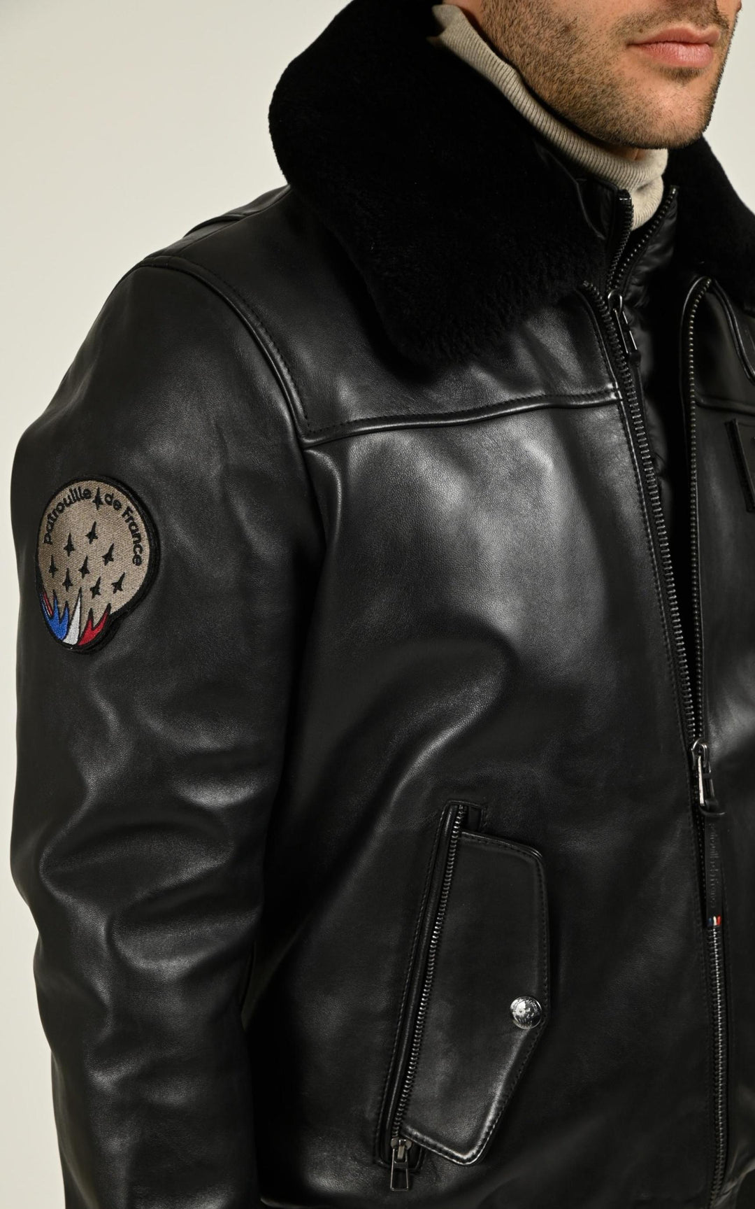 Pilote Cuir Homme Patrouille De France, modèle Rafal de couleur noir