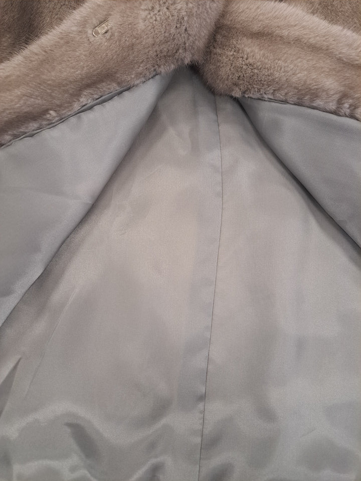 Irene, 65 cm. - Krave - Mink - Damer - Sølvblå