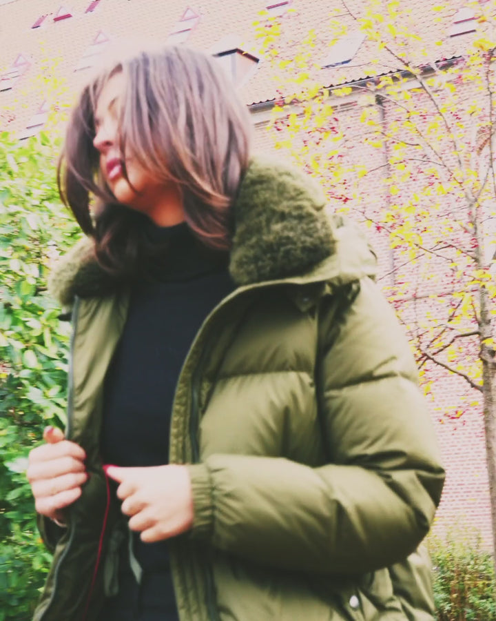 Kannerva, 98 cm. - Untuvatakki/liivi - Naiset - Army Green