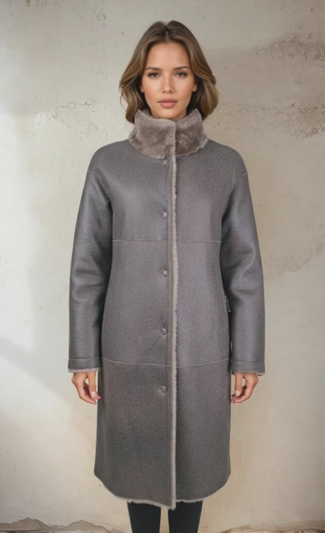 Video of model wearing Giorgiana 95 cm brown reversible Nappa lamb coat with collar
