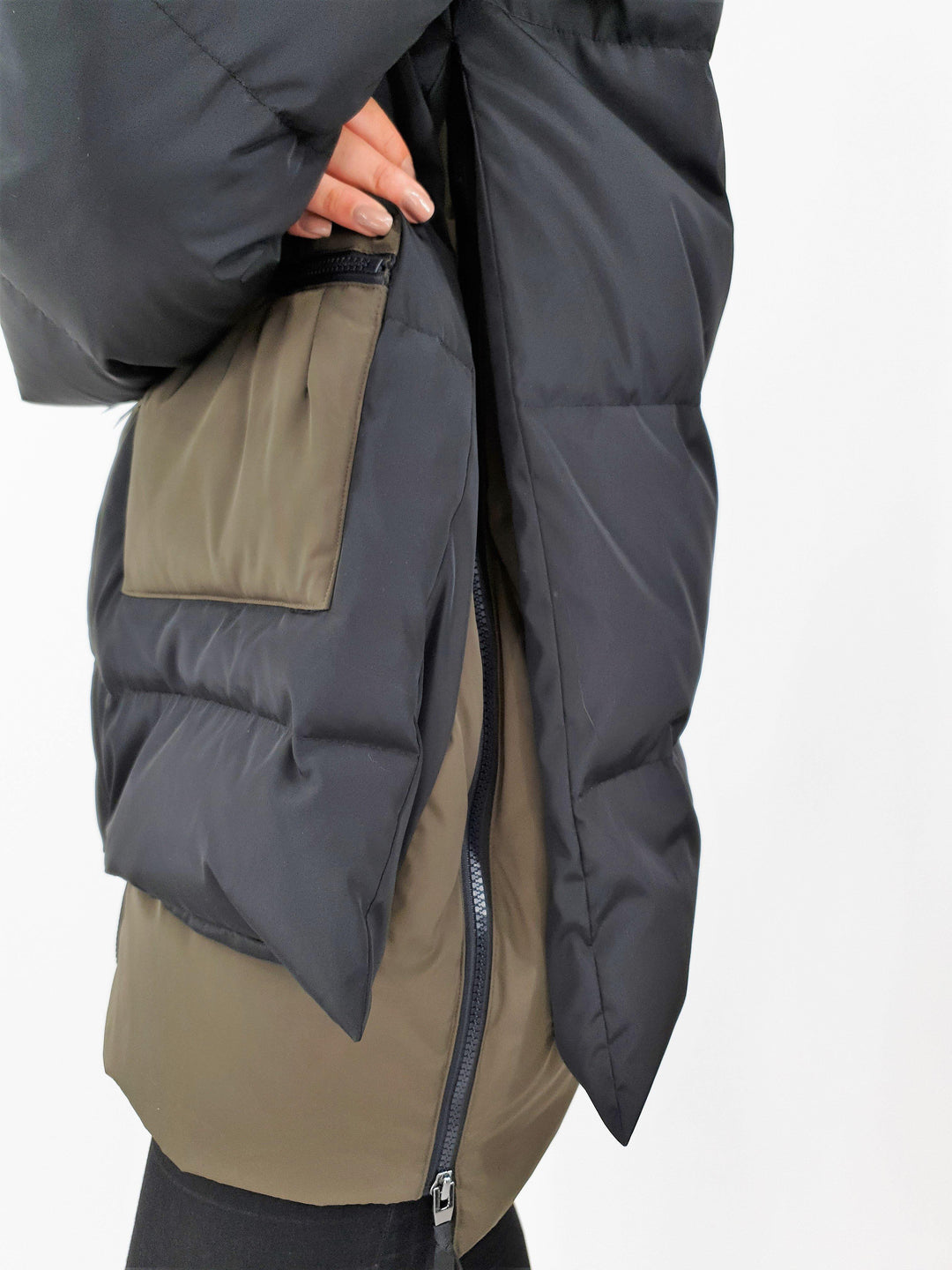 Daciana, 90 cm.  - Down - Damer - Army & Black - Down - Damer - Daciana, 90 cm.  - Down - Damer - Army & Black - Stampe Pels