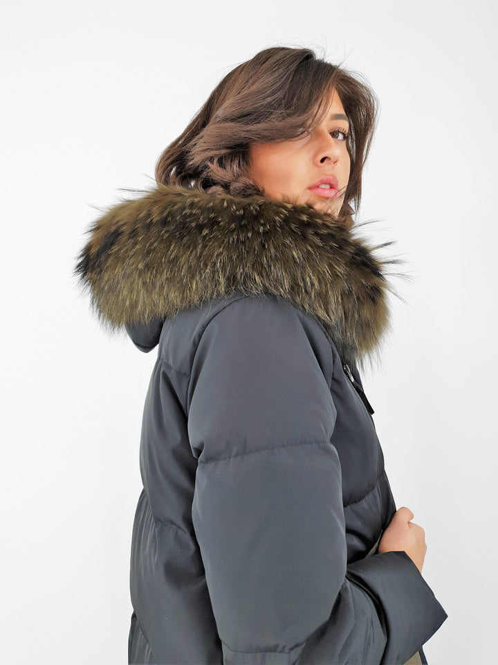 Daciana, 90 cm.  - Down - Damer - Army & Black - Down - Damer - Daciana, 90 cm.  - Down - Damer - Army & Black - Stampe Pels