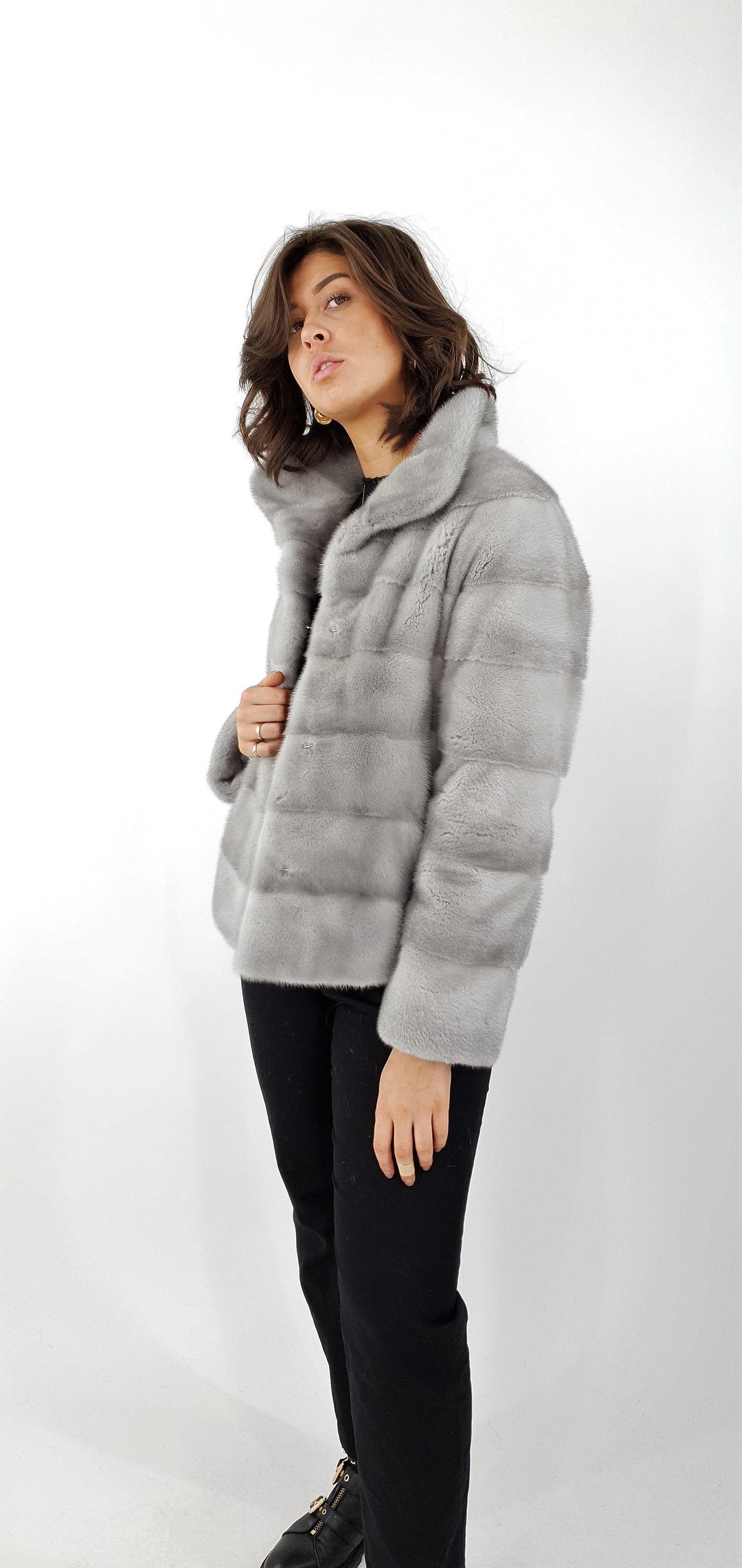 Olise, 60 cm. - Mink - Dames - Saffier - Mink - Dames - Olise, 60 cm. - Nerts - Dames - Saffier - Stampe Pels