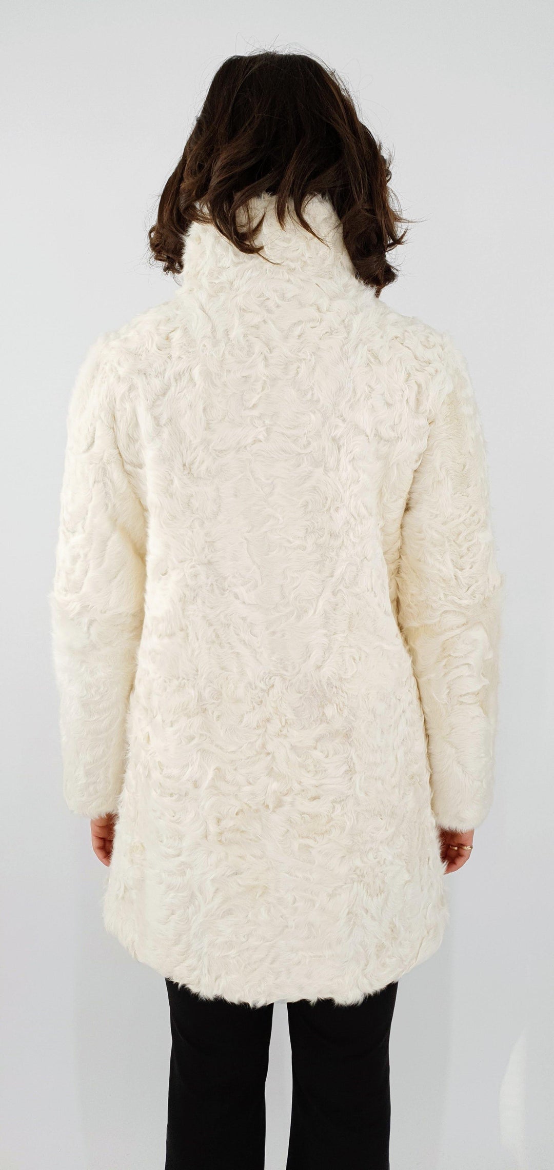Dom, 85 cm. - Kraag - Zijden Lam - Dames - Parelbeige - Tianjin Lam - Dames - Domme, 85 cm. - Kraag - Zijde Lam - Dames - Parelbeige - Stampe Pels