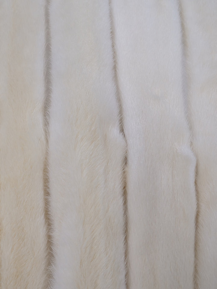 Mink White M. - Kledd Pelshud - Pels