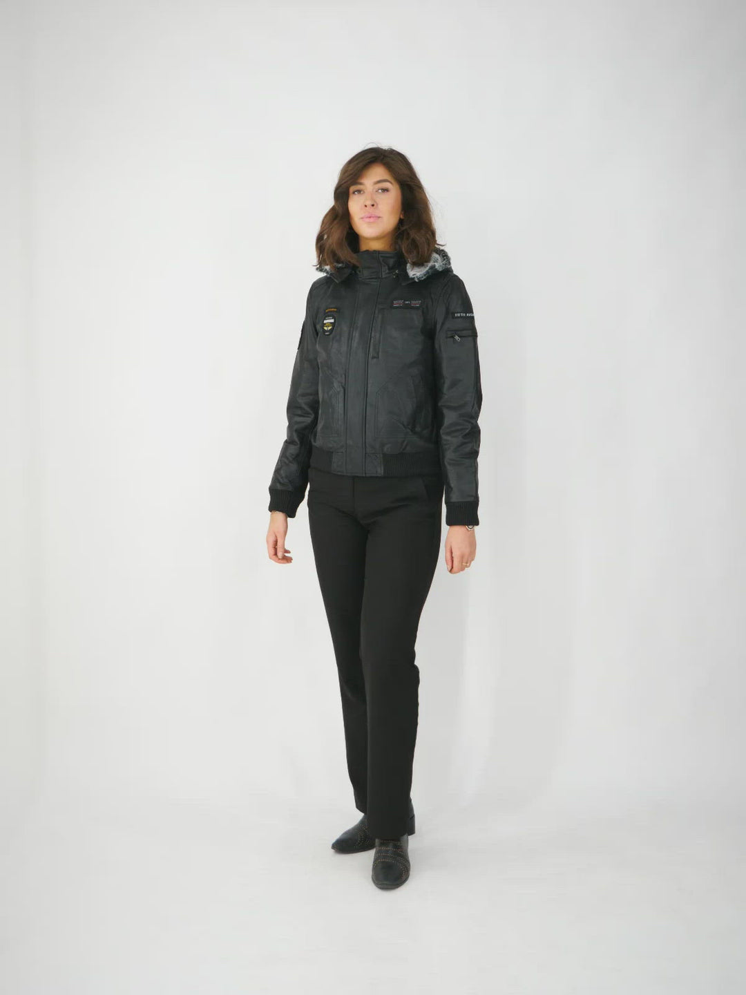 Ladies Captain - Goat Distress Leather - Women - Black