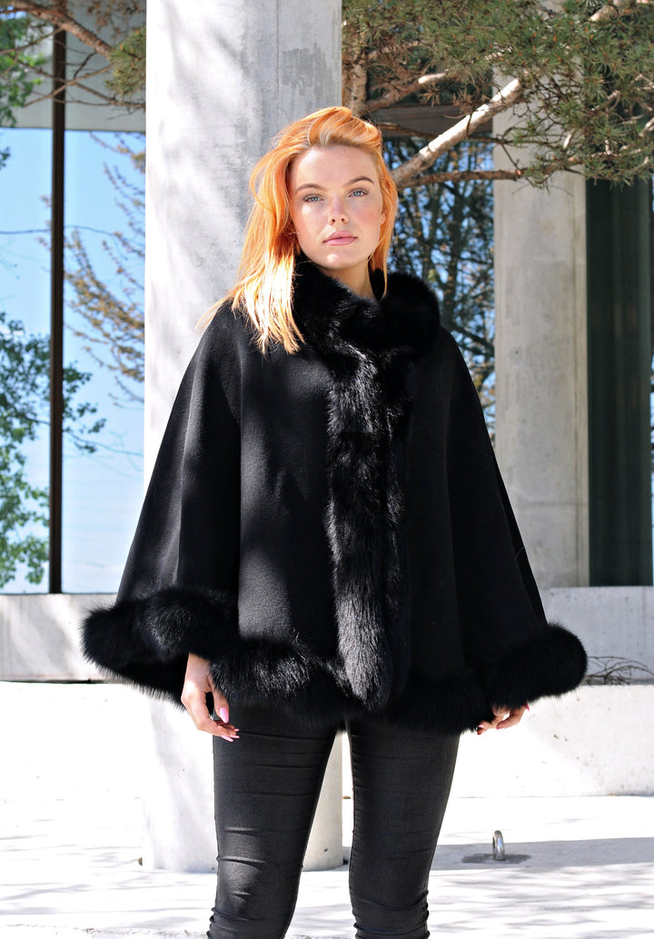 Chadron Cape, 65 cm. - Tyndere Double Face Wool - Sort / Sjal | STAMPE PELS